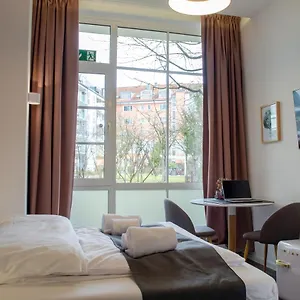 Homely 8 - Relaxed Self-check-in In , Munich Germany